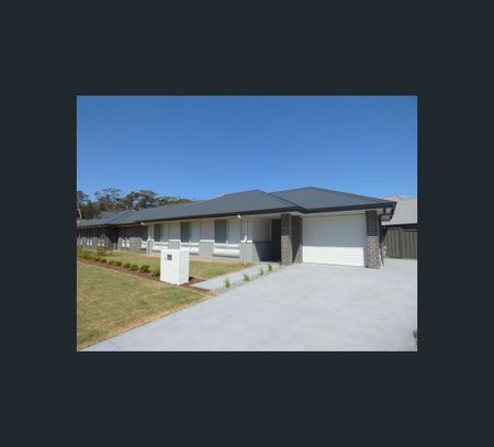 10A Tuckeroo Circuit, Fern Bay, NSW 2295 - Photo 5