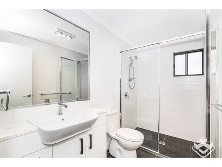 3 BEDROOM TOWNHOUSE IN POOL COMPLEX - Photo 2