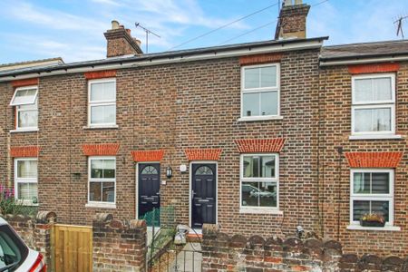 2 bed Terraced House for rent - Photo 3