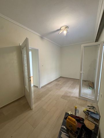 Studio/Γκαρσονιέρα για ενοικίαση Ρήγα Φεραίου (Νεάπολη) - Photo 2