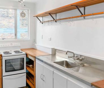 2 bedroom home in Mount Eden! - Photo 5