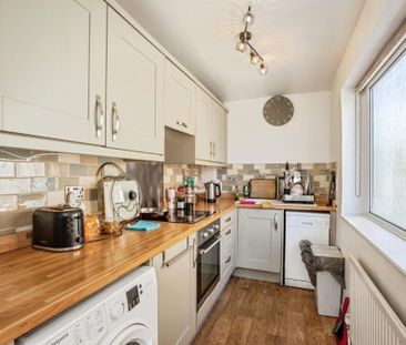 2 bedroom apartment to rent - Photo 6