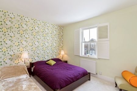 2 bedroom terraced house to rent - Photo 4