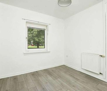 Stoneside Square, Glasgow, G43 - Photo 5