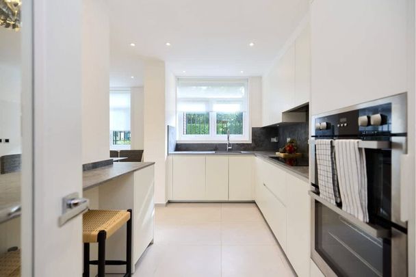 Avenue Road, London, NW8 flat to rent - Photo 1