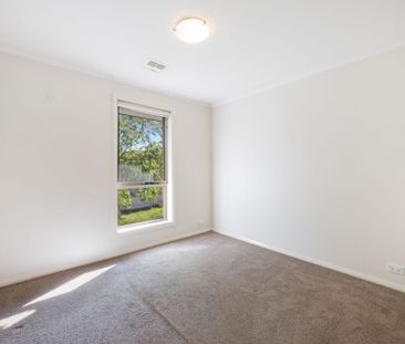 Modern 3-Bedroom Home in the Heart of Gungahlin - Photo 3