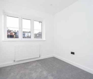 4 bedroom terraced house to rent - Photo 6