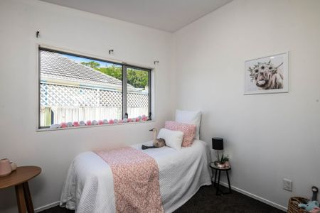 198A Helston Road, Paparangi - Photo 4