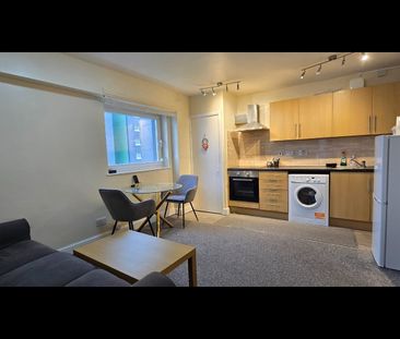 3 Bed Flat, Lovell Park Heights, LS7 - Photo 5