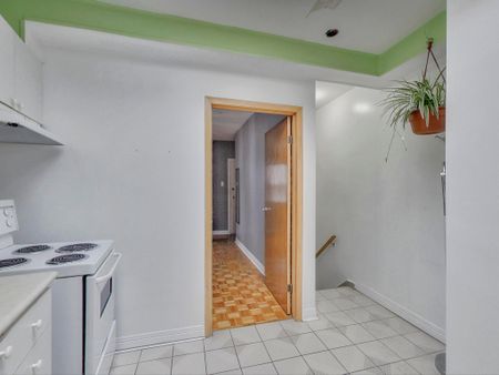 For Lease - 1584 Dundas Street Unit# Apt #2, Toronto, Ontario - Photo 3