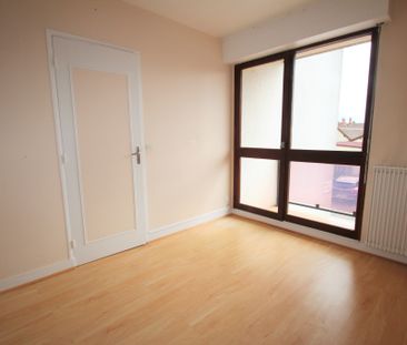 Location Appartement 2 pièces 53m² DECIZE 58300 - Photo 5