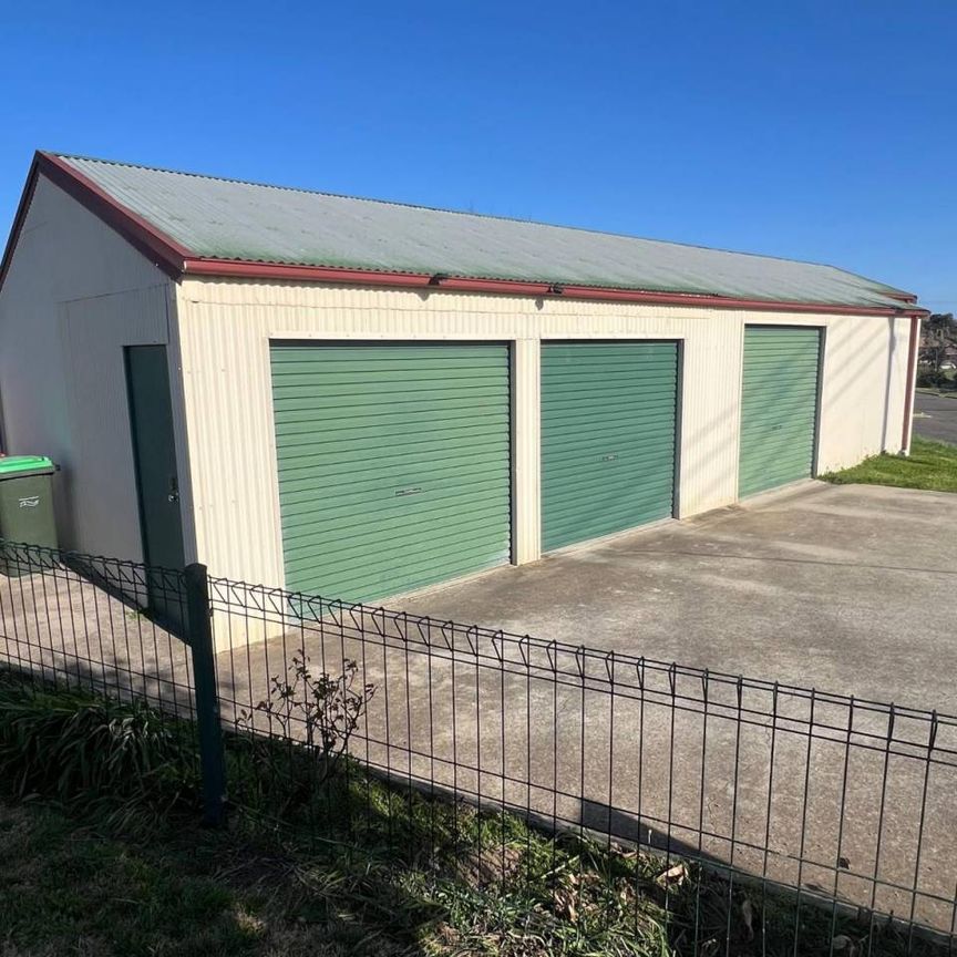 WEST GOULBURN - 3 BAY SHED/ GARAGE - Photo 1