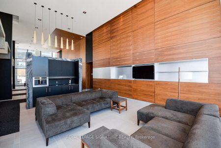 Liv Lofts , #1405 - Photo 5