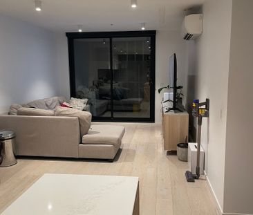 Yarraville - Photo 1