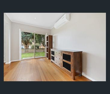 1/10 Koonalda Grove, Dandenong North, Vic 3175 - Photo 5