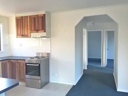 Well Presented Family Home - Photo 4
