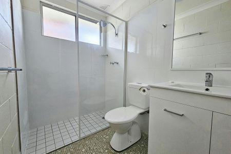 TWO BEDROOM DUPLEX AT A GREAT PRICE! - Photo 2