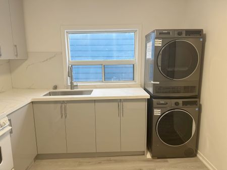 For Lease - 1067 Dovercourt Road Unit# 2nd floor, Toronto, Ontario - Photo 3