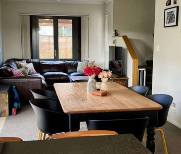 Fantastic Three Bedroom Townhouse - Photo 3