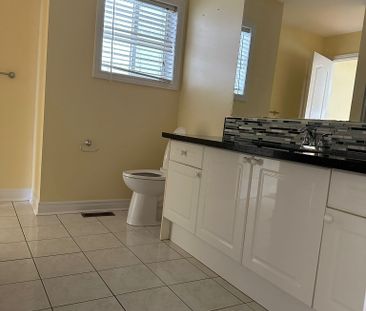 For Lease - 544 Matisse Place, Mississauga, Ontario - Photo 5