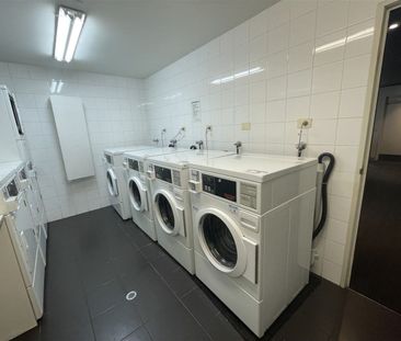 Large Corner Studio Next to RMIT and University of Melbourne - Photo 5