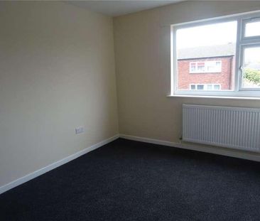 Brisbane Court, Balderton, Newark, NG24 - Photo 3