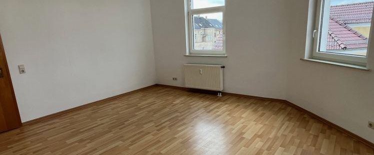 Werdau-Zentrum, 3-Zi.-Whg., großes Wohnzimmer, kleines Kinderzimmer - Foto 1