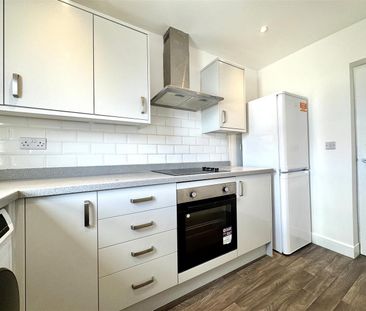Devonshire Road, Bexhill-On-Sea, TN40 1AS - Photo 6