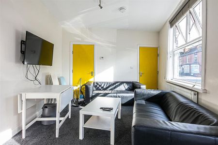 4 bedroom house to rent - Photo 2