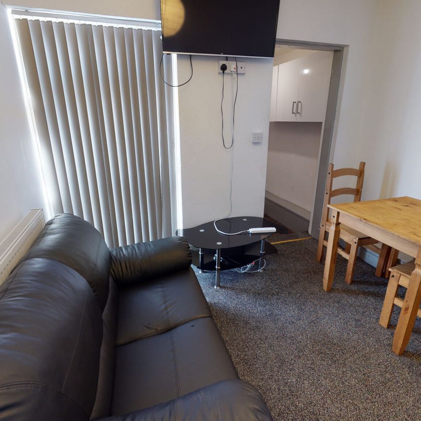 604 Bristol Road Selly Oak - Photo 1