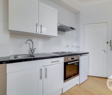Studio to rent - Photo 6