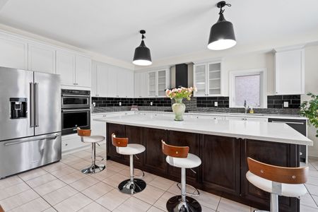 For Lease - 943 Line 9 Road, Niagara-on-the-Lake, Ontario - Photo 2