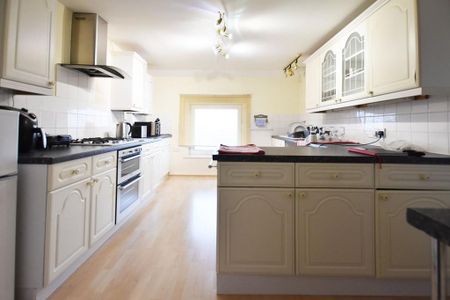 4 bedroom penthouse to rent - Photo 2