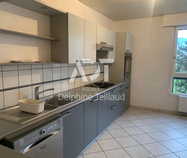 Location Appartement 4 pièces 107m² GIERES 38610 - Photo 3