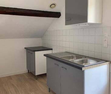 Location Appartement 1 pièce 14m² PONT DE CHERUY 38230 - Photo 2