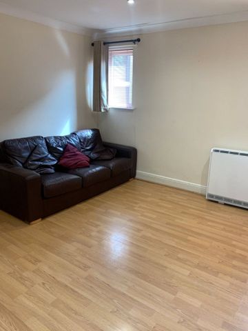 3 bedroom apartment to rent - Photo 2