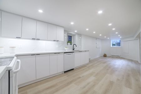 For Lease - 103 Gloucester Street Unit# Bsmt, Toronto, Ontario - Photo 4