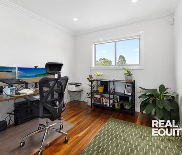 Highly Appealing Modern Residence - Photo 3