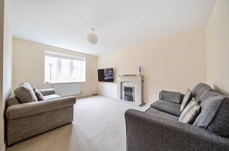 6 bedroom detached house to rent - Photo 4