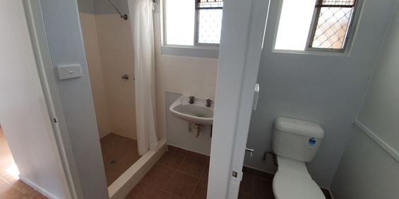 One Bedroom Unit - Photo 3