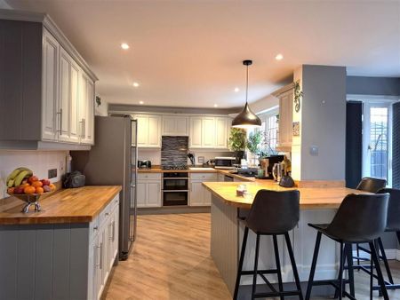 4 bedroom house to rent - Photo 4