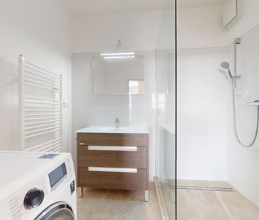 | Priestranný 2, 5-izb. byt s walk-in šatníkom | parkovanie | - Fotografia 5