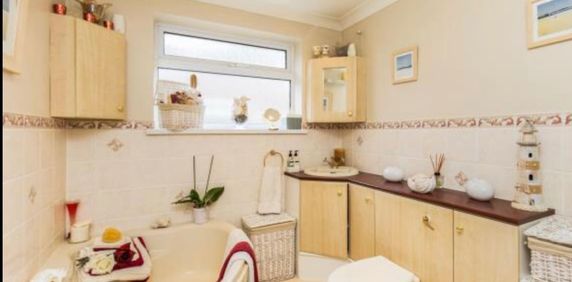 Room in a Shared House, Hillside Avenue, SO18 - Photo 2