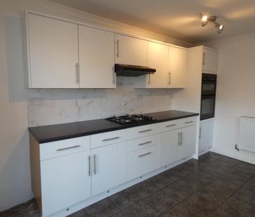 3 bedroom property to rent - Photo 4