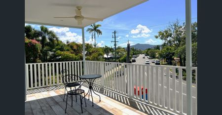 LUXURY & LOCATION - Photo 5