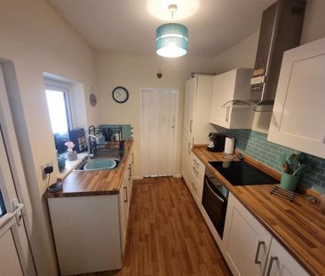 3 bedroom terraced house to rent - Photo 1