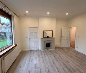 2 Bed Flat, Aikenhead Road, G44 - Photo 2