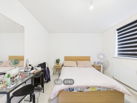 2 bedroom semi-detached house to rent - Photo 4