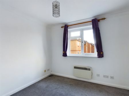 1 bedroom House in Corfe Place, Maidenhead - Photo 2