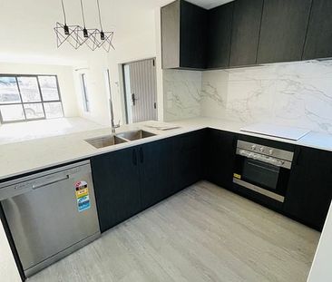 Modern 4BR Brand new Home in Papatoetoe! - Photo 5